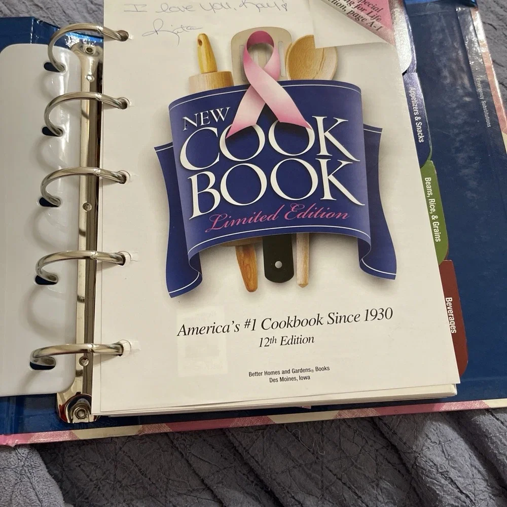 Better Homes & Gardens New Cookbook Limited‎ Edition Pink 2005 Ring Bound     Q2